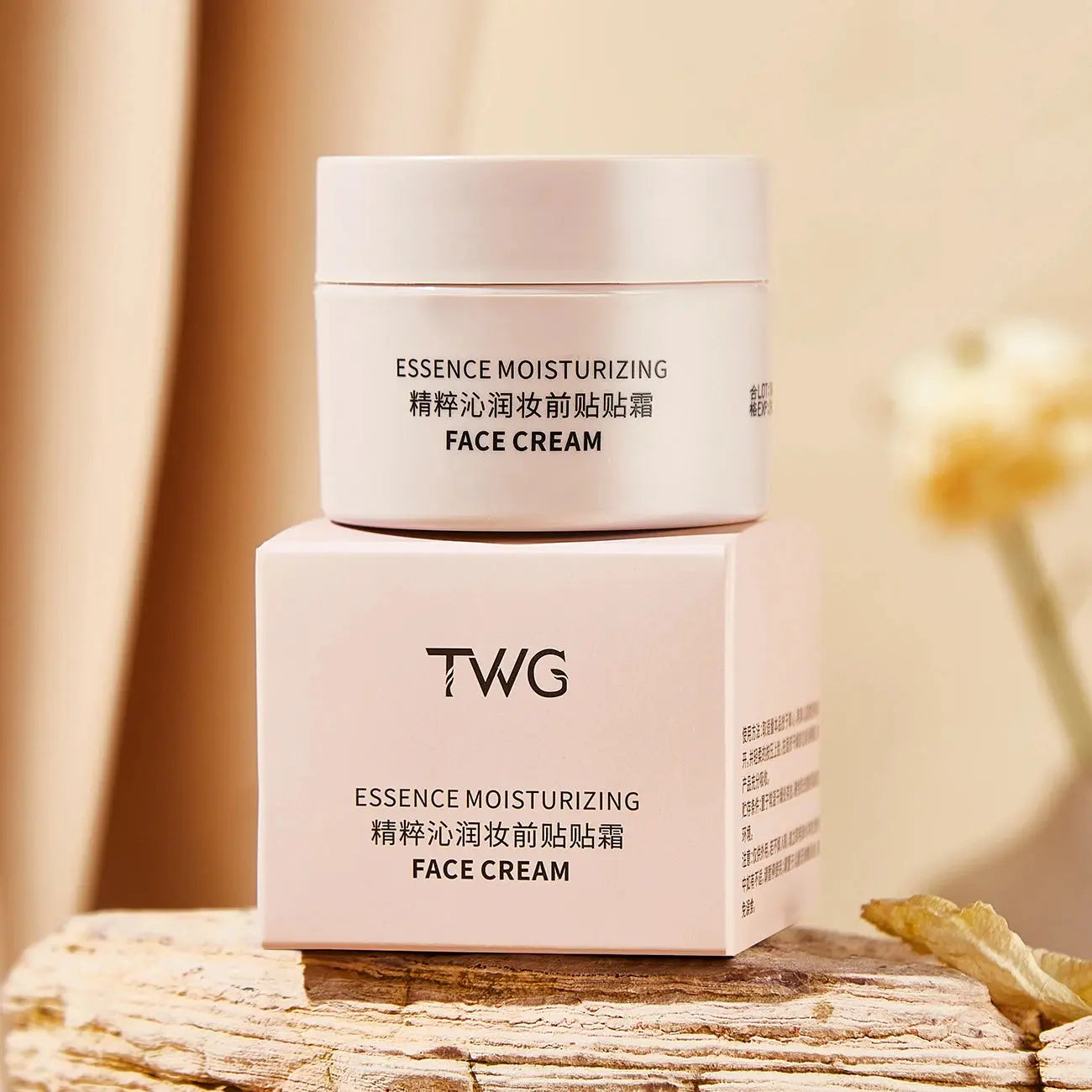 Apply the cream before makeup.Hydrating base cream,long-lasting hydration,Skin Care create natural base Firming Hydrating Makeup High Class Cosmetics