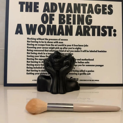 Makeup Brush Holder,Human Face Art Desktop Decoration,Vase,Compatible with Makeup,Eyebrow Pencils,Home Organizer,Plastic Material High Class Cosmetics
