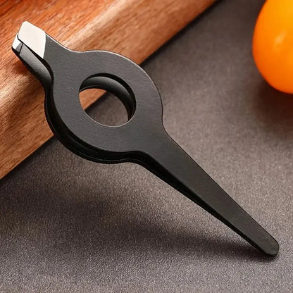 1pcs Professional Eyebrow Facial Hair Remover Practical BeautyTool For Me Pig hair clipper Slant Tweezer With Hollow Out Handle High Class Cosmetics