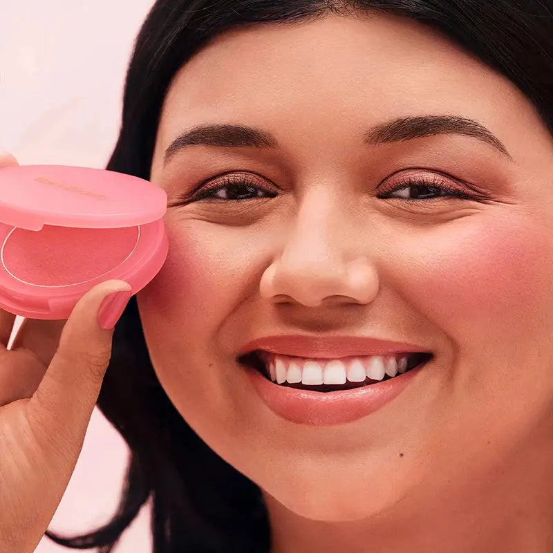 Rare Beauty The Cream To Powder Blush Has A Dreamy Color and A Long-lasting, Blurry Matte Effect Skin Texture Isn't Emphasized High Class Cosmetics