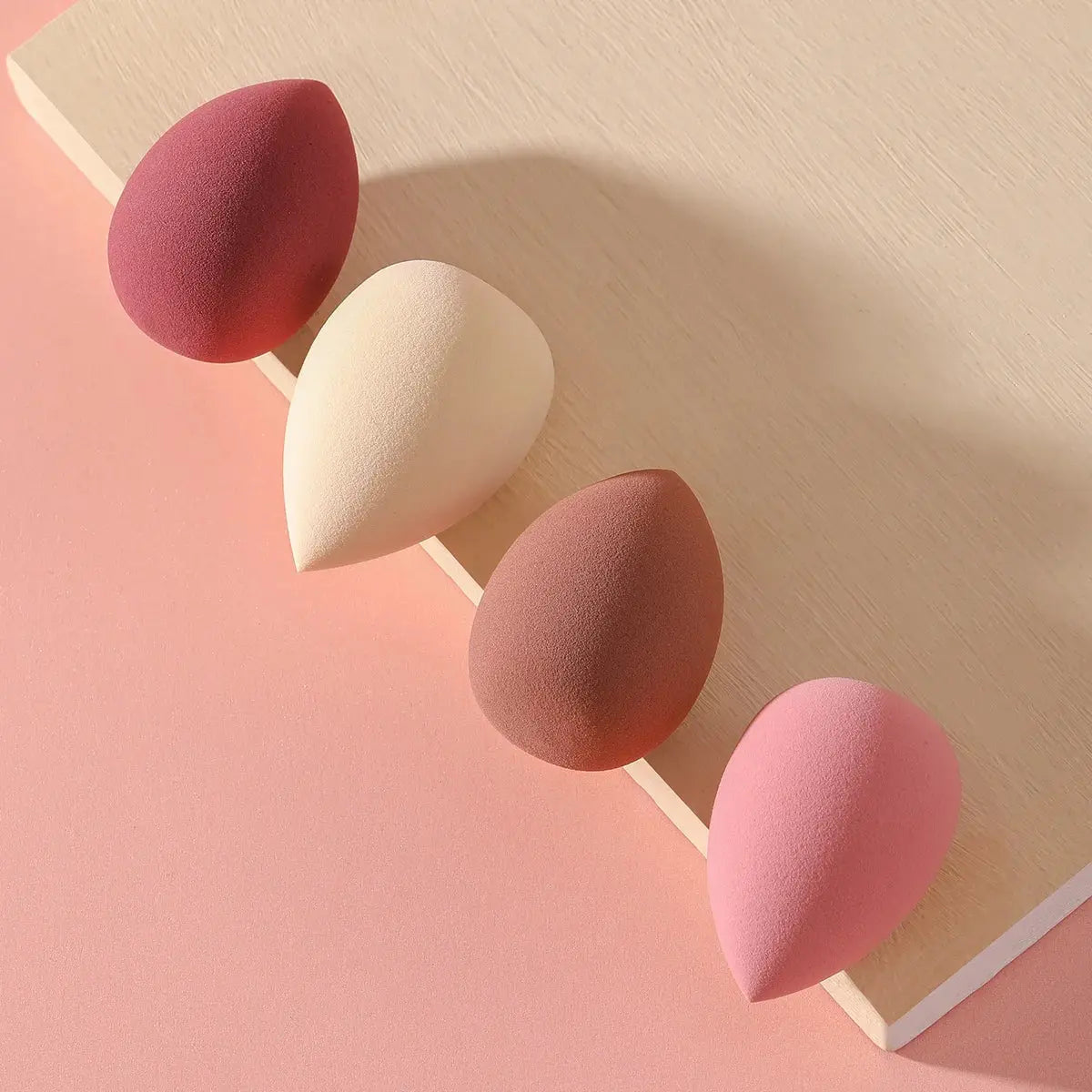 4 Pcs Beauty Egg Makeup Sponge Blenders Beauty Sponges Foundation Applicator High Class Cosmetics