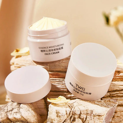 Apply the cream before makeup.Hydrating base cream,long-lasting hydration,Skin Care create natural base Firming Hydrating Makeup High Class Cosmetics